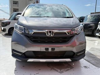 2023 Honda Freed II Рестайлинг, серебристый, 1390000 рублей, вид 2