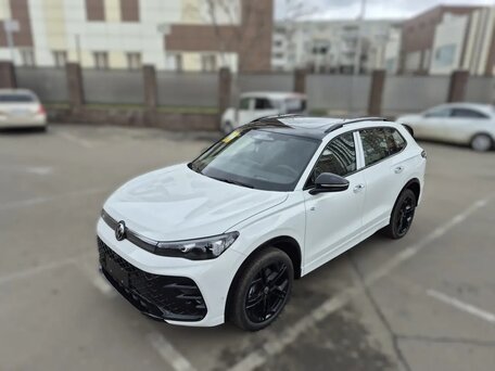 2026 Volkswagen Tiguan L Pro III (China Market), белый, 4750000 рублей, вид 1