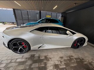 2021 Lamborghini Huracán I Рестайлинг, белый, 35000000 рублей, вид 2