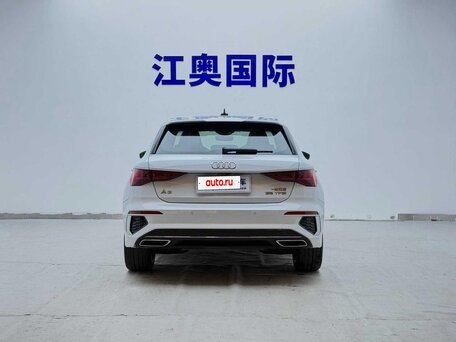 2023 Audi A3 Sportback 35 TFSI IV (8Y), белый, 1800000 рублей, вид 5