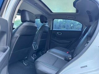 2022 Honda Vezel II, белый, 1450000 рублей, вид 5