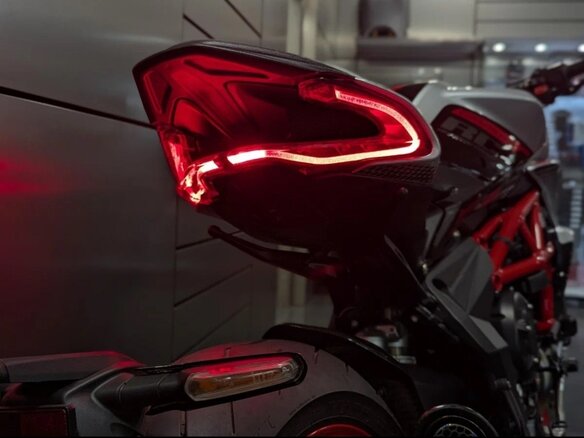 2021 MV Agusta Dragster 800, серый, 1700000 рублей - вид 12