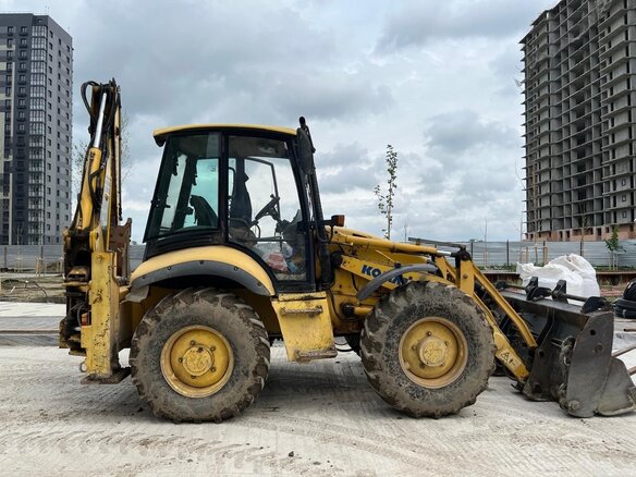2003 Komatsu WB97S, 3000000 рублей