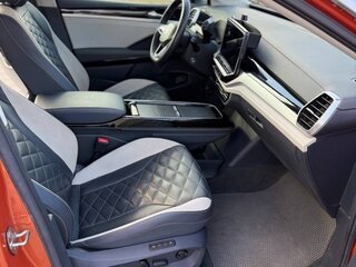 2021 Volkswagen ID.6 Crozz, оранжевый, 1950000 рублей, вид 4