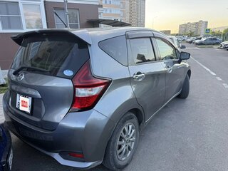 2017 Nissan Note II Рестайлинг, серый, 950000 рублей, вид 3