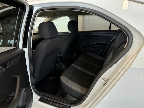 2020 Skoda Rapid II, белый, 1099999 рублей - вид 17