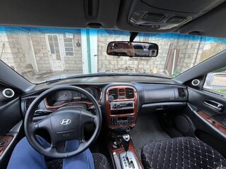 2009 Hyundai Sonata ТагАЗ IV (EF) Рестайлинг, серебристый, 750000 рублей, вид 3