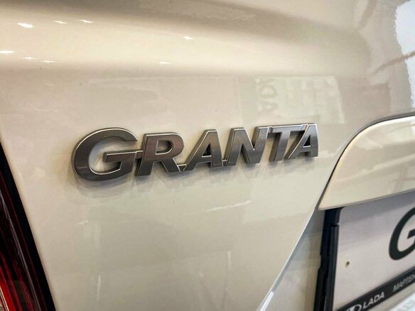 2026 Lada (ВАЗ) Granta I Рестайлинг, серебристый - вид 4