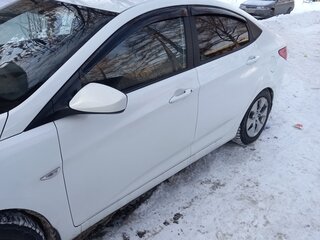 2013 Hyundai Solaris I, белый, 670000 рублей, вид 5