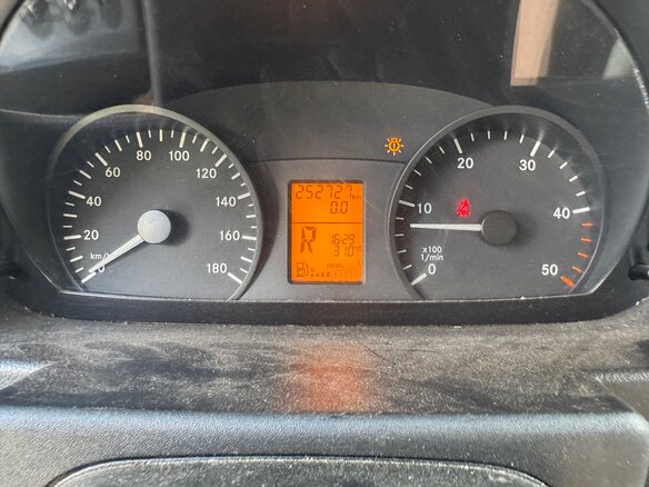 2013 Mercedes-Benz Sprinter, белый, 1800000 рублей - вид 4