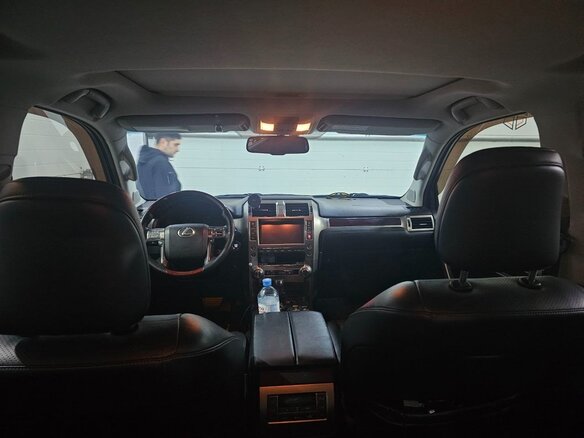 2015 Lexus GX 460 II Рестайлинг, белый, 3550000 рублей - вид 9