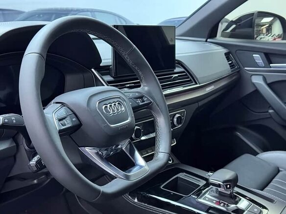 2023 Audi Q5 L 40 TFSI II (FY) Рестайлинг, чёрный, 3726585 рублей - вид 4