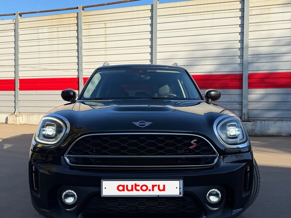 2021 Mini Countryman Cooper S II Рестайлинг, чёрный, 3400000 рублей - вид 2