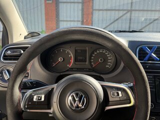 2016 Volkswagen Polo V Рестайлинг, серебристый, 900000 рублей, вид 5