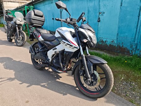 2022 Bajaj Pulsar NS 200, белый, 180000 рублей, вид 4