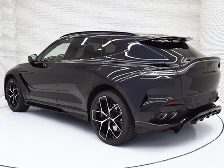 2025 Aston Martin DBX707 I, чёрный, 28000000 рублей, вид 4