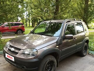 2018 Chevrolet Niva I Рестайлинг, коричневый, 800000 рублей, вид 1