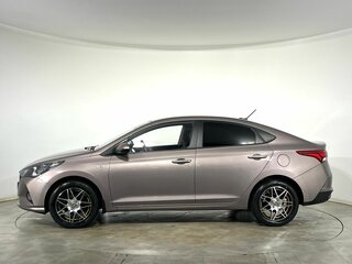 2021 Hyundai Solaris II Рестайлинг, коричневый, 1475000 рублей, вид 2