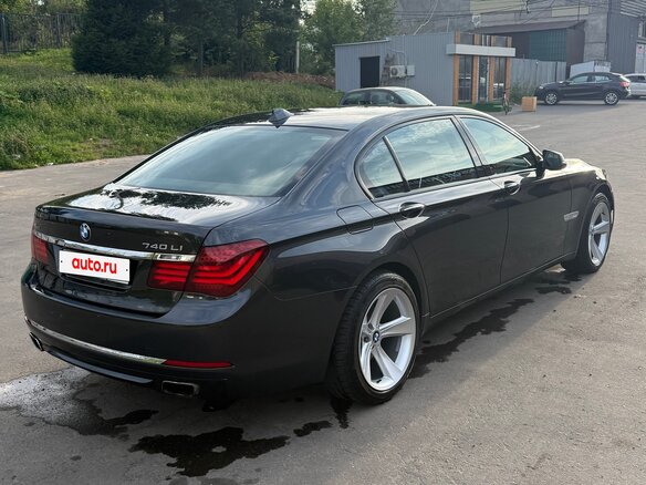 2014 BMW 7 серии Long 740Li xDrive V (F01/F02/F04) Рестайлинг, серый, 2700000 рублей - вид 4