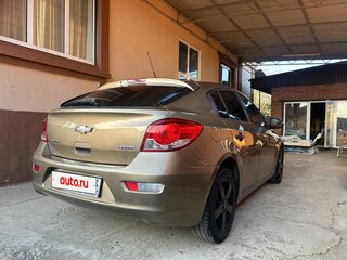 2013 Chevrolet Cruze I Рестайлинг, бежевый, 670000 рублей, вид 3