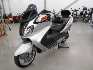 2004 Suzuki Burgman (SkyWave) 650, серебристый, 385000 рублей, вид 5