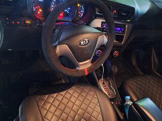 2015 Kia Rio III Рестайлинг, белый, 810000 рублей, вид 3