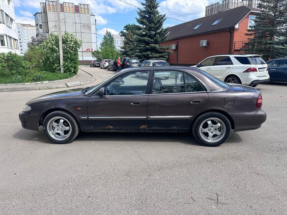 1998 Hyundai Sonata III Рестайлинг, фиолетовый, 290000 рублей - вид 2