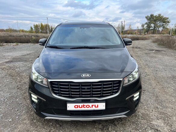 2020 Kia Carnival III, чёрный, 3300000 рублей - вид 1