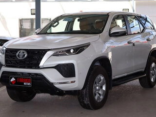 2026 Toyota Fortuner II Рестайлинг, белый, 4600000 рублей, вид 1