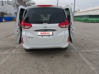 2021 Honda Freed II Рестайлинг, белый, 2000000 рублей, вид 4