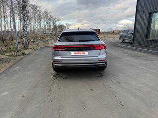2021 Audi Q8 55 TFSI I (4M), серый, 7000000 рублей, вид 5