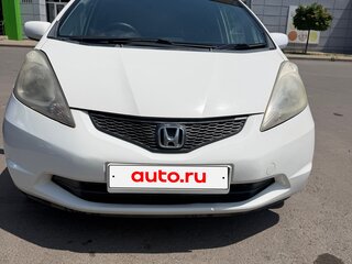 2010 Honda Fit II, белый, 690000 рублей, вид 1