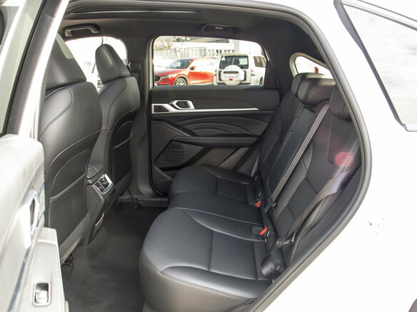 2026 Haval F7x II, белый - вид 10