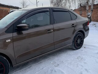 2015 Volkswagen Polo V, коричневый, 850000 рублей, вид 2