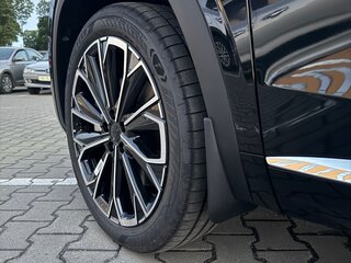 2026 Geely Xingyue L I Рестайлинг 2, чёрный, 2990000 рублей, вид 4