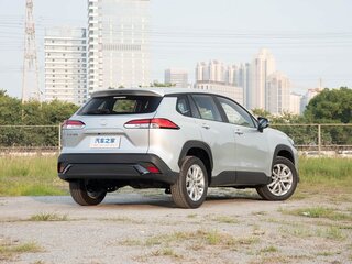 2026 Toyota Frontlander I Рестайлинг, серебристый, 3050003 рублей, вид 5