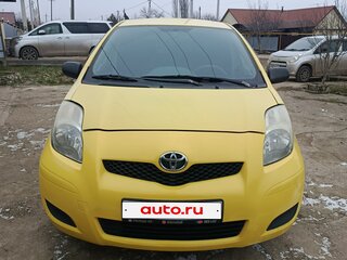 2009 Toyota Yaris II, жёлтый, 510000 рублей, вид 1