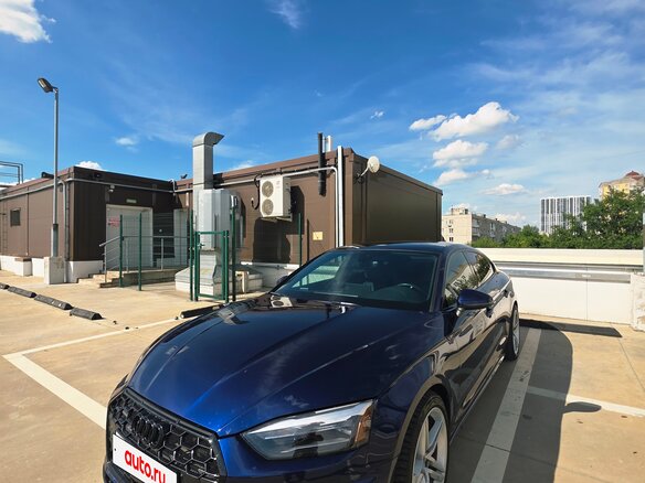 2021 Audi A5 Sportback 45 TFSI II (F5) Рестайлинг, синий, 3700000 рублей - вид 2