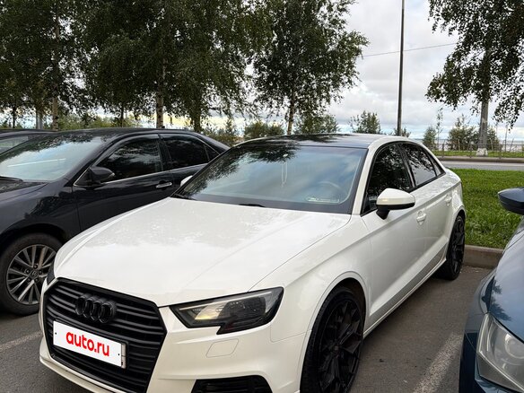 2017 Audi A3 III (8V) Рестайлинг, белый, 1550000 рублей