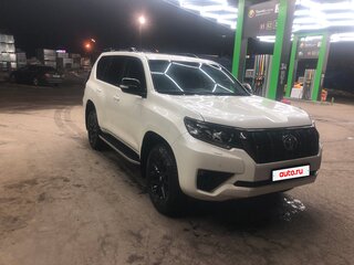 2021 Toyota Land Cruiser Prado 150 Series Рестайлинг 3, белый, 6650000 рублей, вид 1