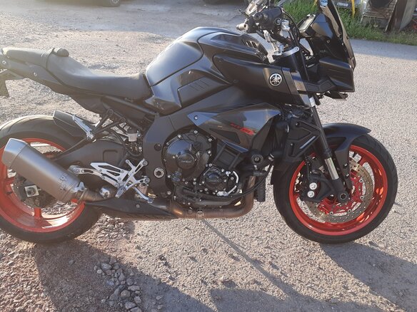 2019 Yamaha MT-10, чёрный, 1400000 рублей - вид 6