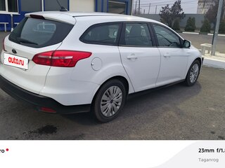 2017 Ford Focus III Рестайлинг, белый, 1100000 рублей, вид 3