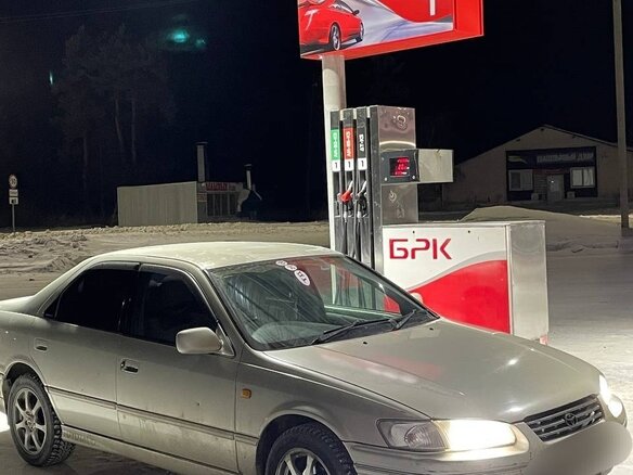 1998 Toyota Camry Gracia IV (XV20), серебристый, 450000 рублей - вид 2