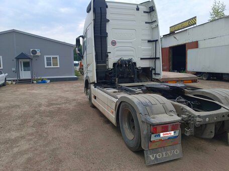 2023 Volvo FH, белый, 13005000 рублей, вид 4