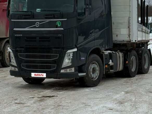 2017 Volvo FH, чёрный, 9300000 рублей - вид 1