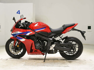 2024 Honda CBR 650R, красный, 1050000 рублей, вид 2