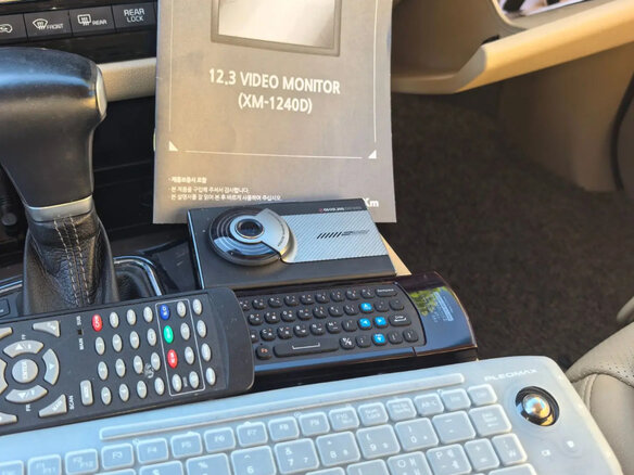 2019 Kia Carnival III, чёрный, 3050000 рублей - вид 14