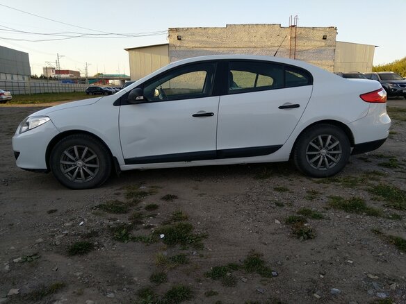2012 Renault Fluence I, белый, 550000 рублей - вид 7