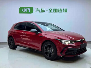 2022 Volkswagen Golf VIII, красный, 1920000 рублей, вид 3