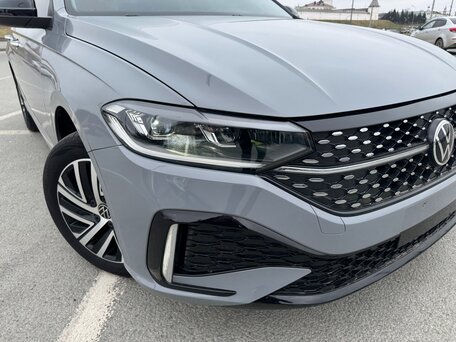 2023 Volkswagen Lavida III Рестайлинг, серый, 1540000 рублей, вид 2
